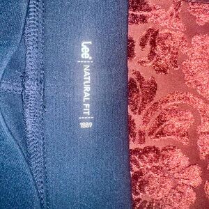 Woman’s straight leg